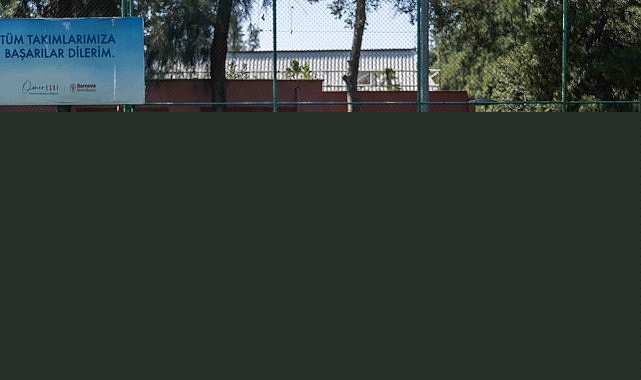 Birimler arası futbol turnuvasında ilk vuruşu Başkan Eşki yaptı