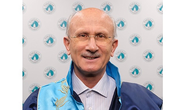 Prof. Dr. Reşat Öngören:  “Peygamberler ve velîler bile Hak ve hakikatle buluşmadan önce yalnızlık yaşıyor!”