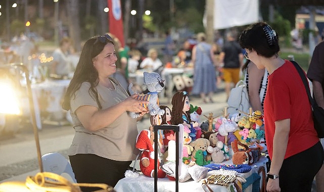 Konak’ın Gece Kermesi ile 150 kadının emeği kazanca dönüşüyor